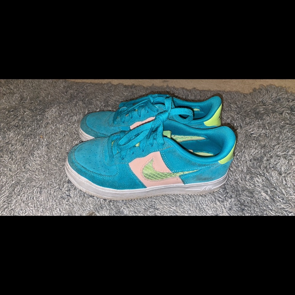 Air Forces - image 1